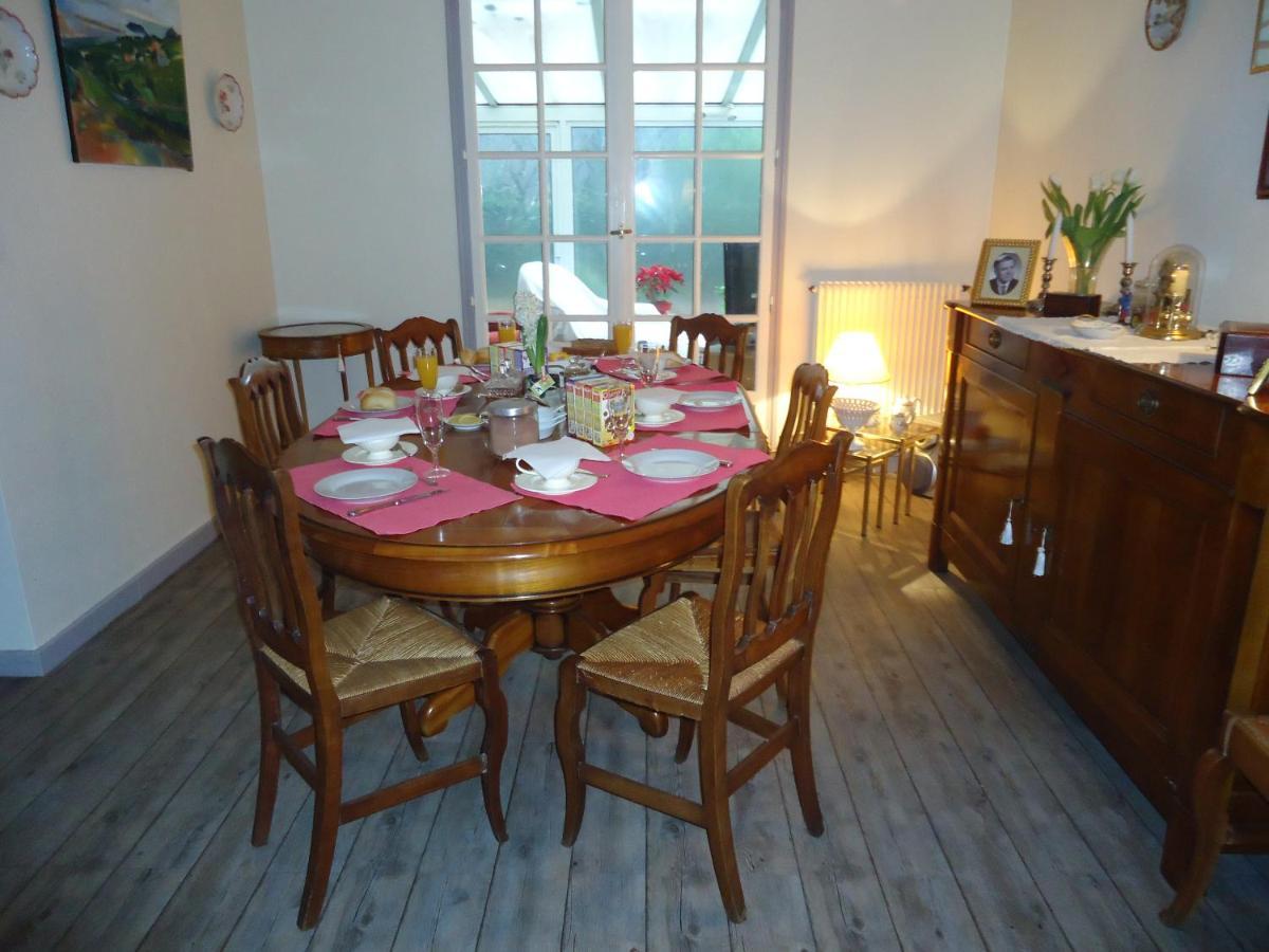 Bed and Breakfast A La Cerisaie Carignan-de-Bordeaux Esterno foto