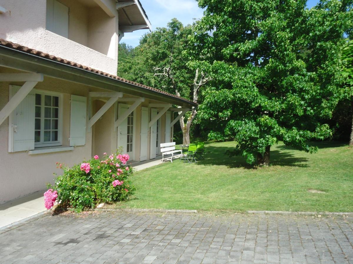Bed and Breakfast A La Cerisaie Carignan-de-Bordeaux Esterno foto