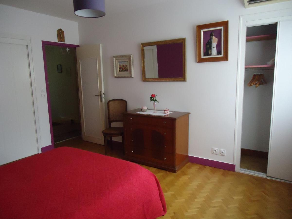 Bed and Breakfast A La Cerisaie Carignan-de-Bordeaux Esterno foto